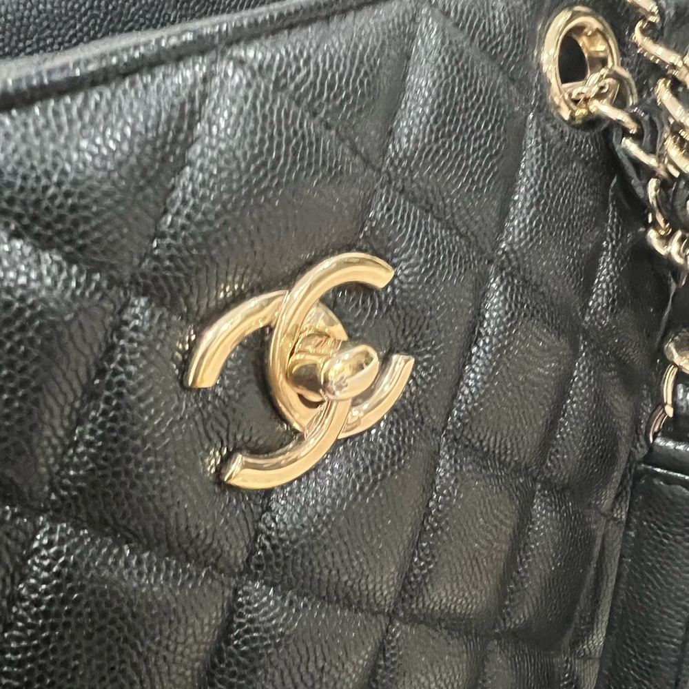 Chanel Classic Cc Black Caviar Large Shopping Tote Gold tone hardware microchip - Picture 3 of 12
